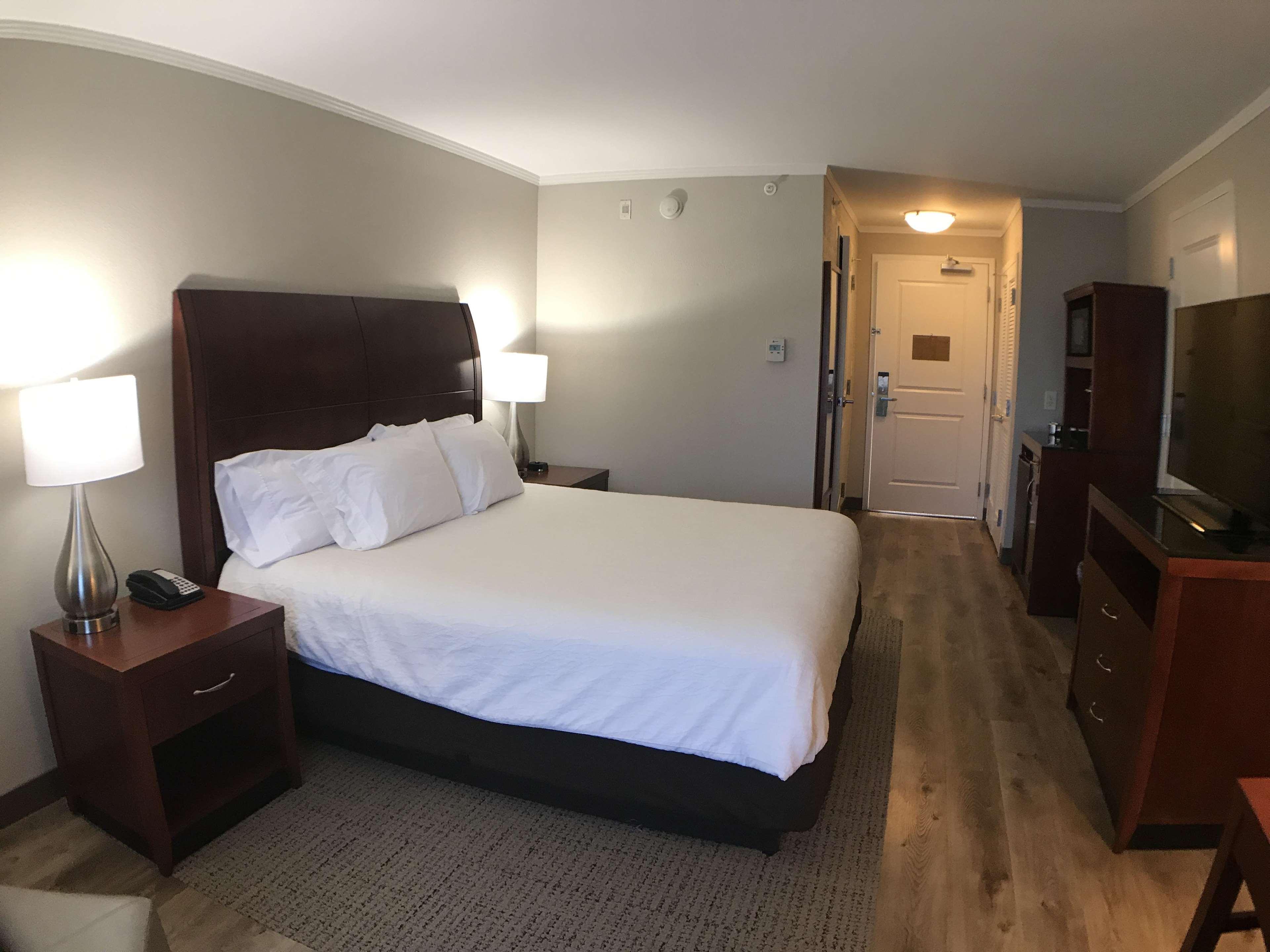 鲍灵格林希尔顿花园旅馆酒店 外观 照片